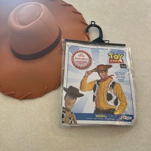 Men’s woody Halloween costume